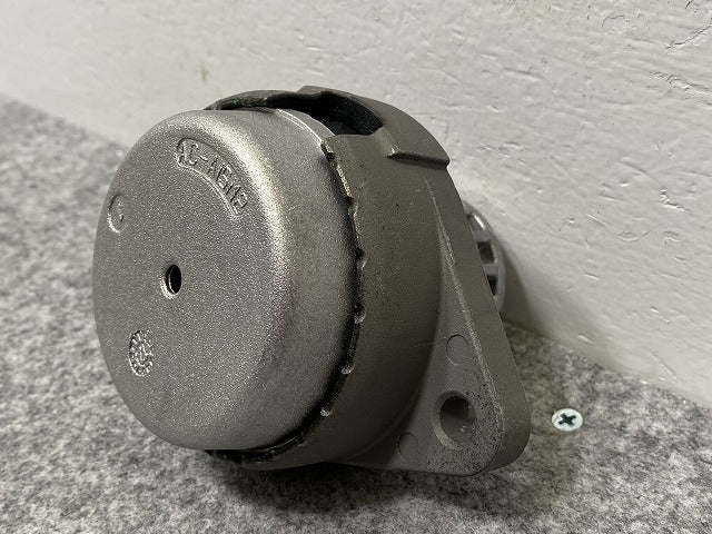 新品!A8(D3) 4E系 純正  エンジン マウント 4E0 199 267 S 4E0199267S アウディ(140382)