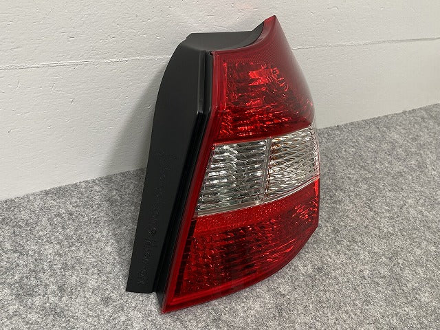 新品!1シリーズ E87/2004-2011 社外 右 テールランプ/ライト/レンズ ハロゲン VALEO 90009540 044403 BMW(140400)