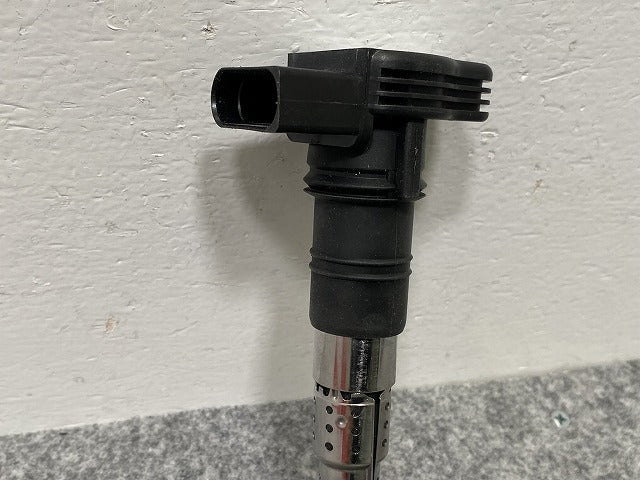 新品!トゥアレグ 7L系/2007-2010 純正  イグニッションコイル 0105381577 20115 フォルクスワーゲン(140434)