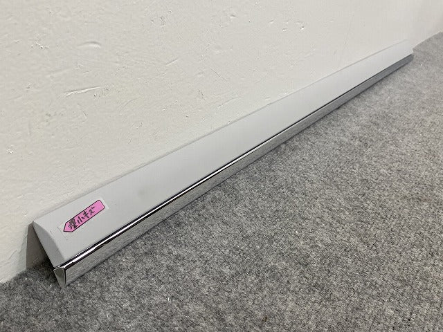新品!A8/S8 4E系 純正 右 フロント ドア モール 4E0853954DGRU サフ アウディ(140469)
