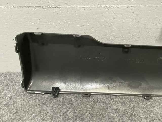 新品!ハスラー/フレアクロスオーバー MR92S/MR52S MS92S/MS52S 純正 左 リア ガーニッシュ 71814-59S0 71814-59S00-ZVC シルバー(140475)