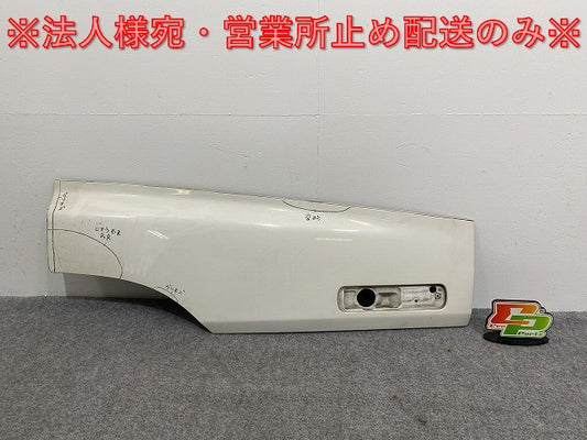 ギガ 大型 初代 1994-2015 純正 右 ドア サイドパネル 171268-148 ホワイト ソリッド いすゞ(140480)