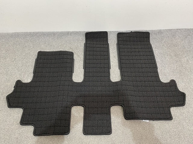 新品!フリード GB5/GB6 純正  フロア カーペット マット ブラック ホンダ(140508)