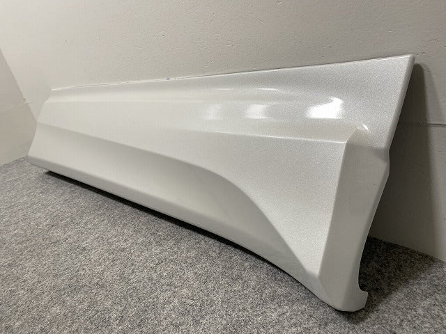 新車外し!カローラ クロス ZSG10/MXGA10/ZVG11/ZVG15/ZVG13/ZVG16 純正 右 フロント サイドステップ/サイドスカート 76903-ZG100 (140546)