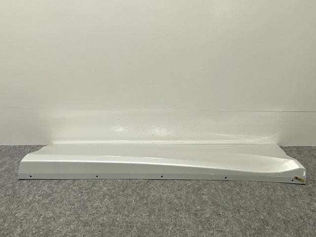 新車外し!カローラ クロス ZSG10/MXGA10/ZVG11/ZVG15/ZVG13/ZVG16 純正 右 フロント サイドステップ/サイドスカート 76903-ZG100 (140546)