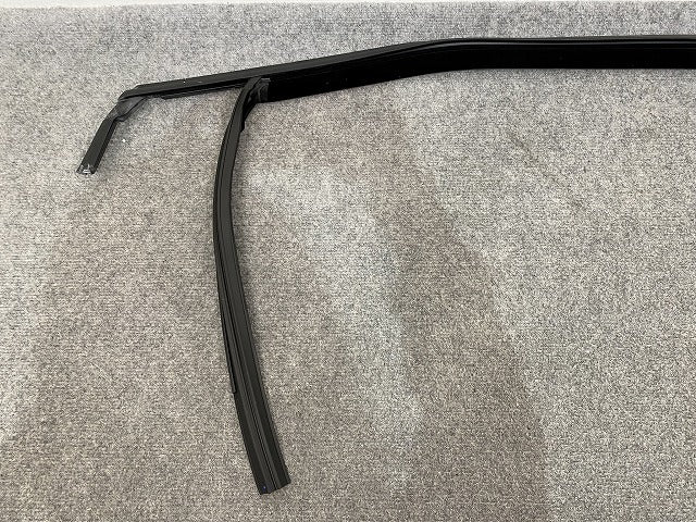 新品!ポロ/POLO 9N系 純正 左 フロント ウインドウ ガイド 150617 6Q4837431K5AP フォルクスワーゲン(140586)