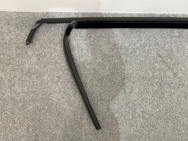 新品!ポロ/POLO 9N系 純正 左 フロント ウインドウ ガイド 150617 6Q4837431K5AP フォルクスワーゲン(140590)