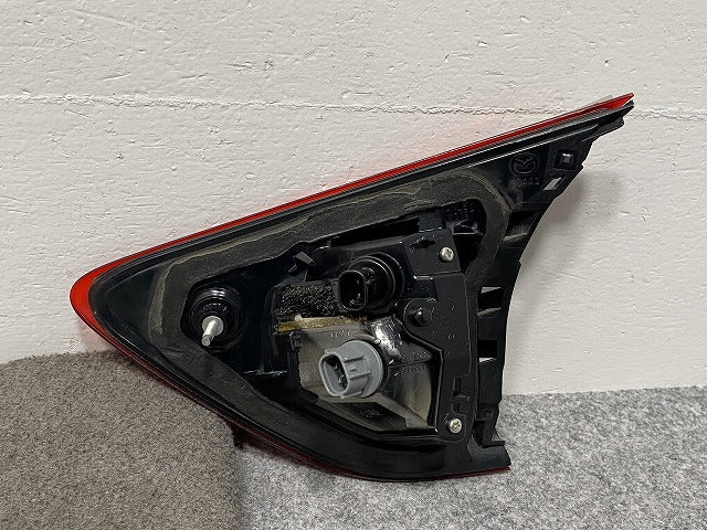 CX-5/CX5 KEEAW/KEEFW/KE2AW/KE2FW 左 フィニッシャーランプ/テールランプ/ライト/レンズ ハロゲン STANLEY W0137 マツダ(140602)