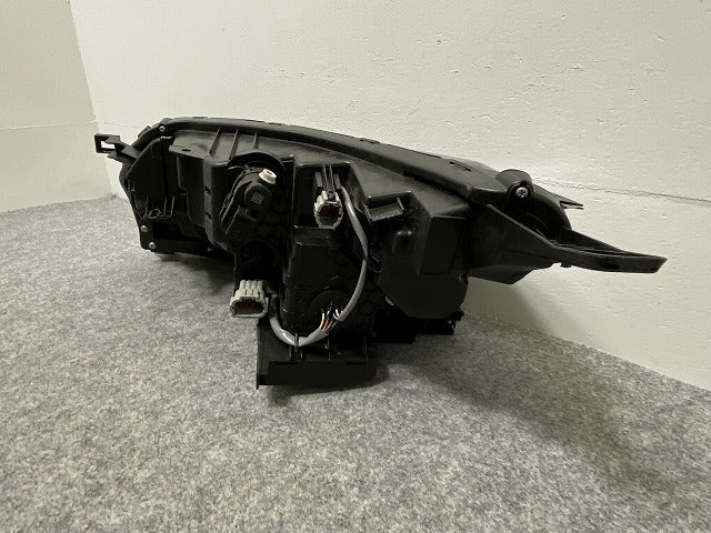 オーラ/AURA FE13/FSNE13 純正 右 ヘッドライト/ランプ LED レベライザー ICHIKOH 1994/26010 6XL4A 日産(140633)