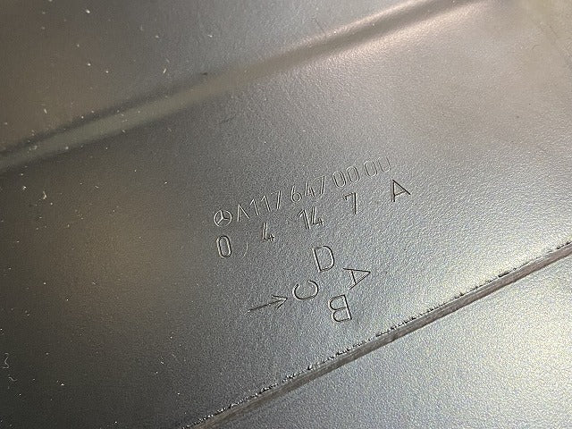新品!CLAクラス C117 純正 リア リアエンドセンターセクション 117 640 08 00 1176400800 メルセデスベンツ(140634)