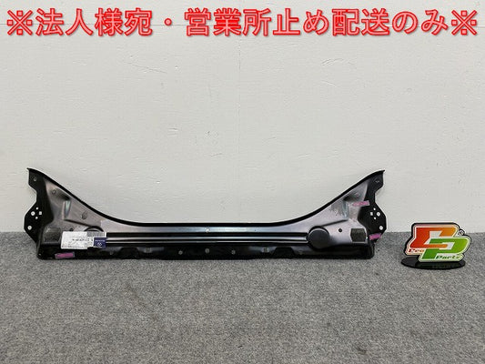 新品!Eクラス W211 純正 フロント ラジエーター サポート 2116200916 メルセデスベンツ(140661)