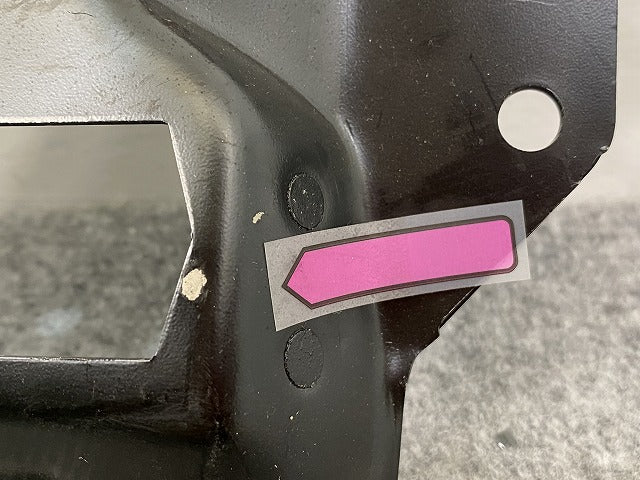 新品!Eクラス W211 純正 フロント ラジエーター サポート 2116200916 メルセデスベンツ(140661)