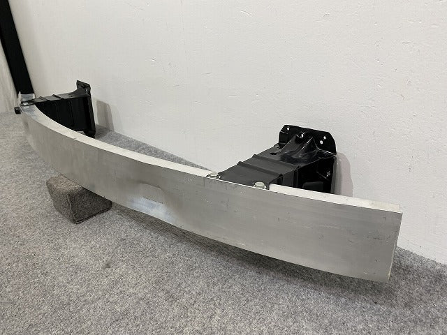 新品!Bクラス W245 フロント バンパー ホースメント 1696202635 メルセデスベンツ(140667)