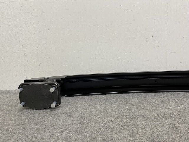 新品!CLSクラス W219 純正 リア バンパー ホースメント A2196100014 メルセデスベンツ(140690)