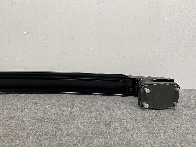新品!CLSクラス W219 純正 リア バンパー ホースメント A2196100014 メルセデスベンツ(140690)