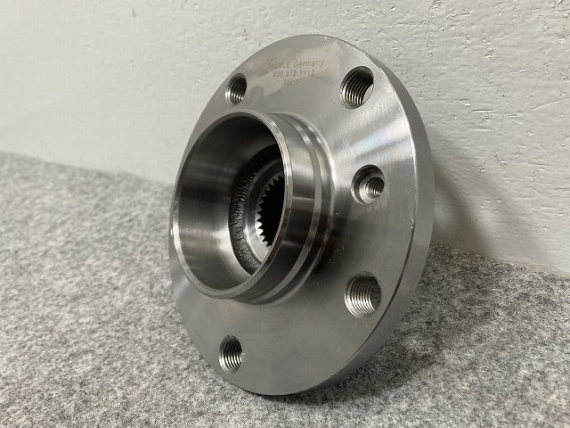 新品!X3 E83 フロント ホイール ハブ MEYLE 300 312 1112 BMW(140692)