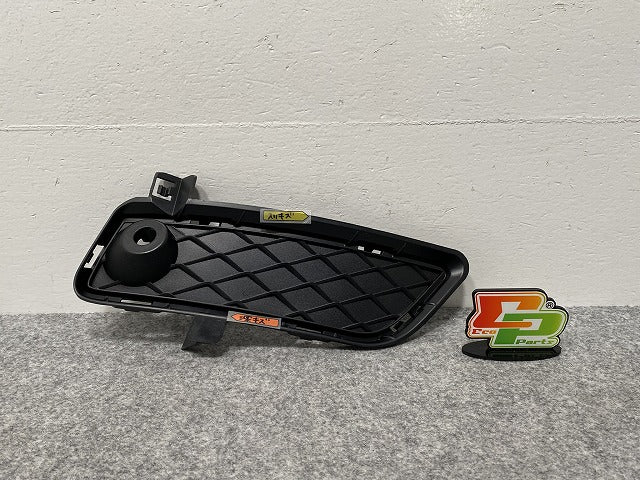 新品!X3 F25 純正 右 フロント バンパー グリル 5111 7249596 51117249596 素地 BMW(140773)