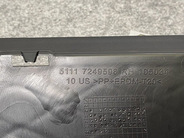新品!X3 F25 純正 右 フロント バンパー グリル 5111 7249596 51117249596 素地 BMW(140774)