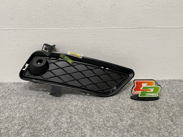 新品!X3 F25 純正 右 フロント バンパー グリル 5111 7249596 51117249596 素地 BMW(140776)