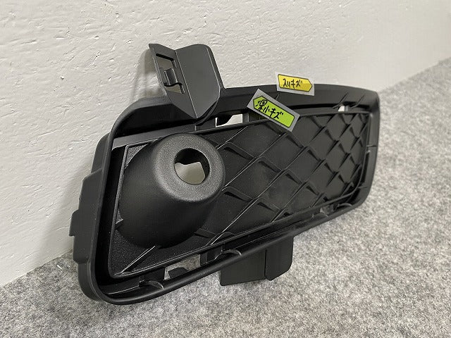 新品!X3 F25 純正 右 フロント バンパー グリル 5111 7249596 51117249596 素地 BMW(140776)