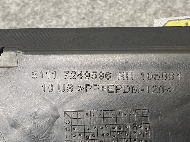 新品!X3 F25 純正 右 フロント バンパー グリル 5111 7249596 51117249596 素地 BMW(140776)