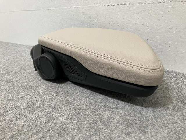 新品!X1 F48 純正  アームレスト/肘掛/ひじ掛け 1269102 51169317576 BMW(140889)