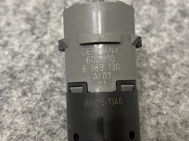 新品!7シリーズ E65/E66 純正  パーキング PDC センサー 602 910 6 989 130 66206989160 ブラック メタリック BMW(140936)