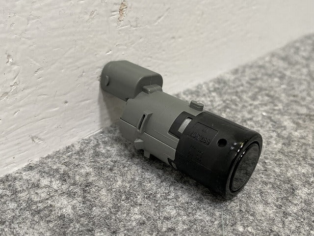 新品!7シリーズ E65/E66 純正  パーキング PDC センサー 602 915 6 989 131 66206989174 ブラック メタリック BMW(140941)