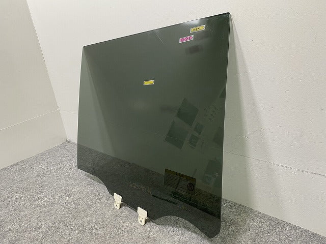 ルークス ハイウェイスター/eKクロススペース B44A/B45A/B47A/B48A B34A/B35A/B37A/B38A 純正 後 右 ガラス 43R-006714 日産(140982)