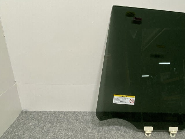ルークス ハイウェイスター/eKクロススペース B44A/B45A/B47A/B48A B34A/B35A/B37A/B38A 純正 後 右 ガラス 43R-006714 日産(140982)