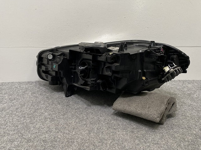 ジャンク!1シリーズ F40 純正 右 ヘッドライト/ランプ LED VALEO 63.11-948281C-12 BMW(141005)