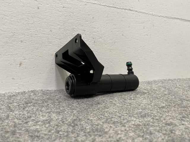 新品!トゥーラン 1T系/2007年~2010年 純正 フロント ヘッドライトウォッシャーノズル 1T0 955 978 A 1T0955978A VW(141048)