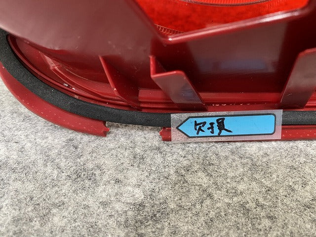 ミニ 3ドア(R56) 純正 右 テールランプ/ライト/レンズ ハロゲン OLSA 7255912-04 MINI(141067)