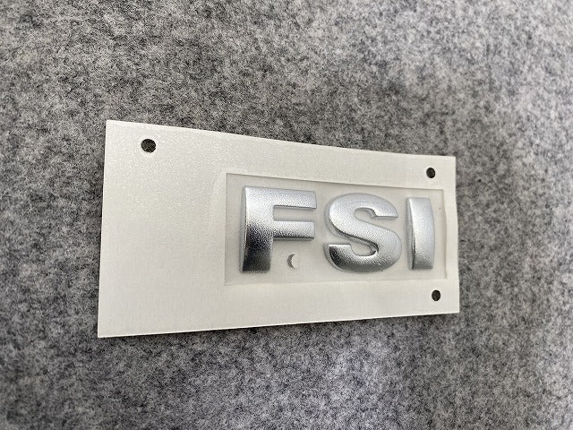 新品!ボーラ ゴルフ ポロ 2003-2011 純正 リア エンブレム/オーナメント FSI 1J0 853 675 L 1J0853675L739 フォルクスワーゲン(141111)