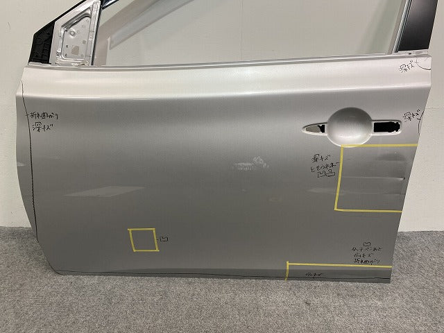 シルフィ/SYLPHY TB17/B17 純正 左 フロント ドア バイザー付 ブリリアントシルバーメタリック K23 日産(141125)