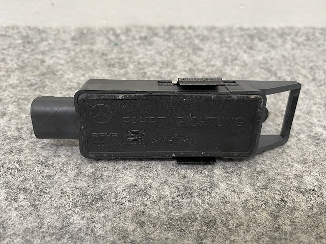 新品!Eクラス W211/2002-2009 純正 サンセンサー/ソーラーセンサー A 211 870 13 10 2118701310 メルセデスベンツ(141157)