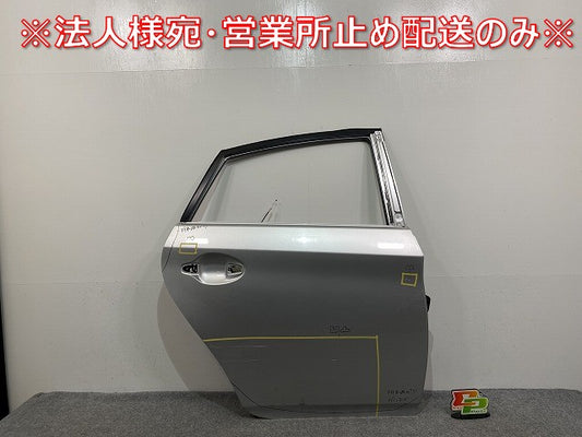 プリウス 30系/ZVW30 純正 右 リア ドア シルバーメタリック 1F7 トヨタ(141174)