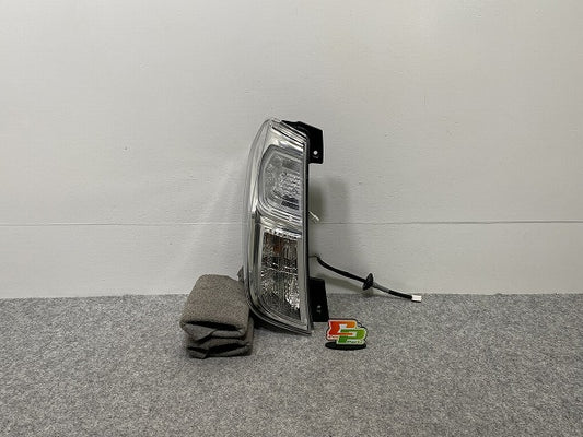 デイズ ルークス ハイウェイスター/B21A 純正 左 テールランプ/ライト/レンズ ハロゲン IMASEN 1146-399 26550-6A02G 日産(141182)