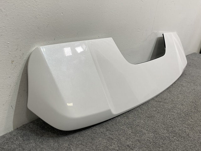 新車取り外し!ランドクルーザー/ランクル FJA300W/VJA300W 純正 リア ルーフスポイラー/ウィング 76085-60130 090 トヨタ(141230)