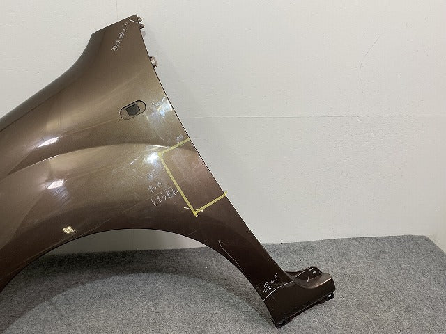 カングー KWK4M 純正 左 フロント フェンダー マロンショコラM CNB ルノー(141234)