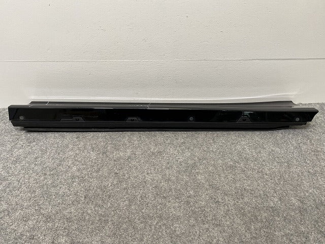 ヴォクシー/ノア 90系/MZRA90W/MZRA95W ハイブリッド/ZWR90W/ZWR95W 純正 左 スライドドア サイドパネル 76906-V1030 ブラック(141349)
