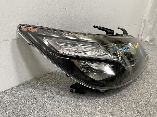 エクシーガ YA4/YA5/YA9/YAM 純正 後期 右 ヘッドライト/ランプ レベライザーキセノン HID 刻印3H ICHIKOH 1894 スバル(141362)