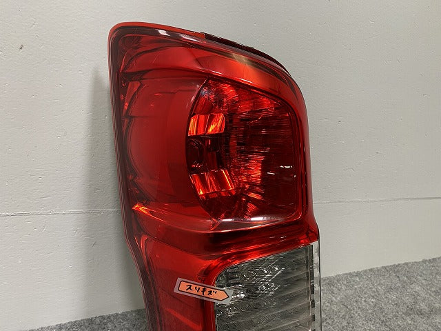 キャラバン NV350 標準/ワイド/ライダー/GX E26 純正 後期 左 テールランプ/ライト/レンズ ハロゲン ICHIKOH D208 日産(141378)