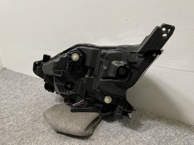 ジャンク!デイズ ハイウェイスター B44W/B45W/B47W/B48W 純正 右 ヘッドライト/レベライザーLED KOITO 100-23776 26010-7ME0A(141379)