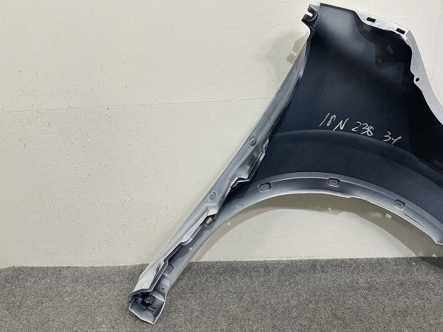 アウトランダー PHEV/GN0W 純正 左 フロント フェンダー 63113W 180P クリスタルホワイトパール 707 三菱(141431)