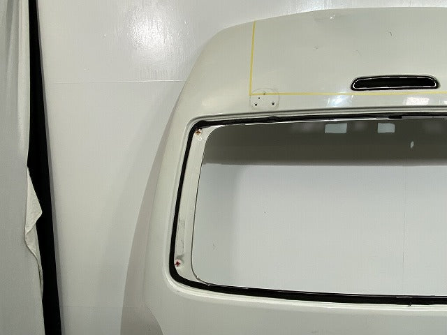 ハイエース/レジアスエース 200系/1型/2型/3型/4型/5型/6型/7型/標準ハイルーフ 純正 リアゲート/バックドア/リアハッチ ホワイト(141443)