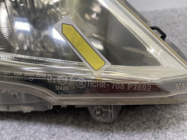 オデッセイ RB3/RB4 純正 右 ヘッドライト/ランプ レベライザーキセノン HID 刻印J0 STANLEY P7692 ホンダ(141451)