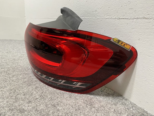 新品!Bクラス W245 純正 テールランプ/ライト/レンズ LED VALEO 247 906 10 02 A 2479061002 メルセデスベンツ(141461)