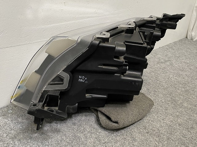 ルーミー/トール/カスタム/ジャスティ M900A/M910A/M900S/M910S/M900F/M910F 純正 後期 右 ヘッドライト/LED W6242 81110-B1650(141560)