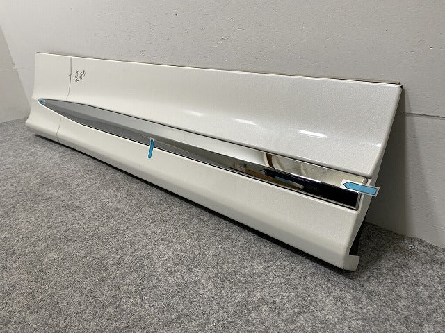 アルファード/ヴェルファイア 30系/AGH30W/AGH35W/GGH30W/GGH35W/AYH30W 純正 右 スライドドア サイドパネル 76915-580AR3(141569)